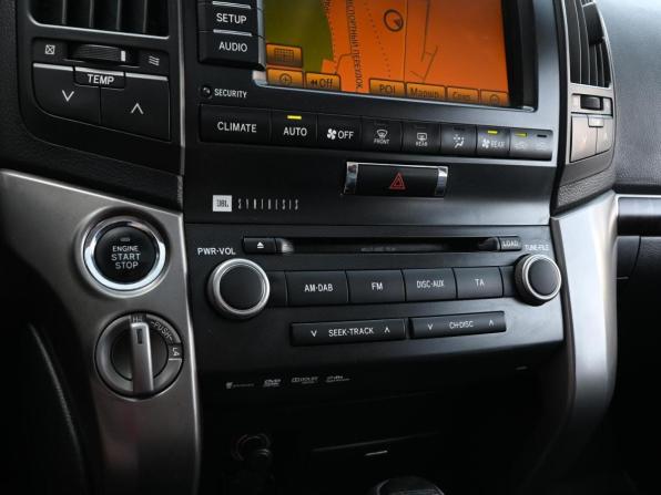 Toyota Land Cruiser 200 Series с пробегом 2011 года, цена 3 430 000 рублей, 238408 км, внедорожник, Автокод Объявления