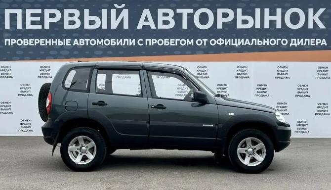 Chevrolet Niva I Рестайлинг с пробегом 2013 года, цена 549 900 рублей, 121558 км, внедорожник, Автокод Объявления