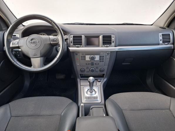Opel Vectra C Рестайлинг с пробегом 2006 года, цена 450 000 рублей, 224271 км, седан, Автокод Объявления