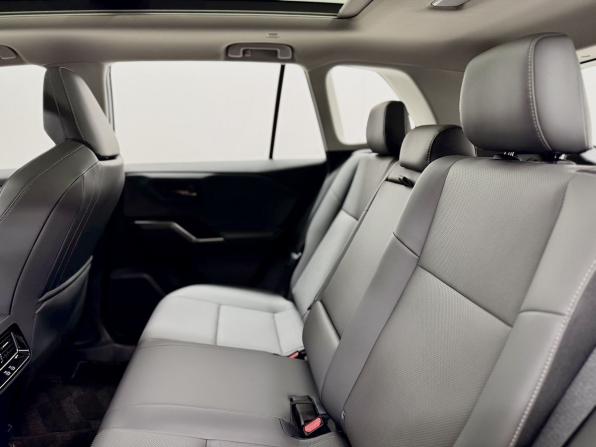 Toyota RAV4 VI (XA60) с пробегом 2026 года, цена 4 400 000 рублей, 18 км, внедорожник, Автокод Объявления