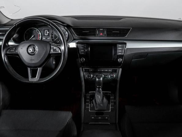 Skoda Superb III с пробегом 2015 года, цена 1 580 000 рублей, 165990 км, лифтбек, Автокод Объявления