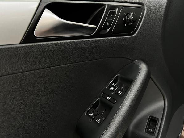 Volkswagen Jetta VI с пробегом 2011 года, цена 870 000 рублей, 197232 км, седан, Автокод Объявления