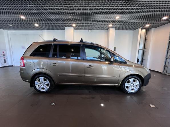 Opel Zafira B Рестайлинг с пробегом 2013 года, цена 559 000 рублей, 252797 км, компактвэн, Автокод Объявления
