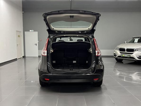 Renault Scenic III с пробегом 2010 года, цена 745 000 рублей, 307829 км, компактвэн, Автокод Объявления
