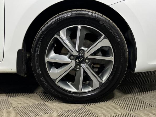 Kia Rio IV с пробегом 2018 года, цена 1 297 000 рублей, 133000 км, седан, Автокод Объявления