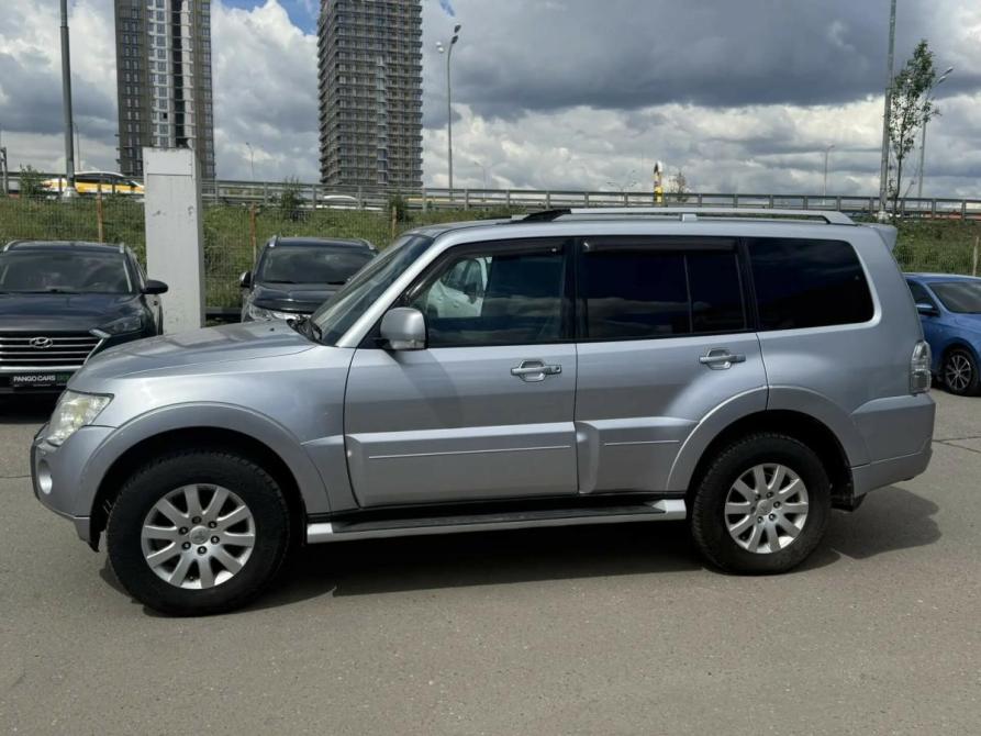 Mitsubishi Pajero IV Рестайлинг 1 Москва  - изображение 5