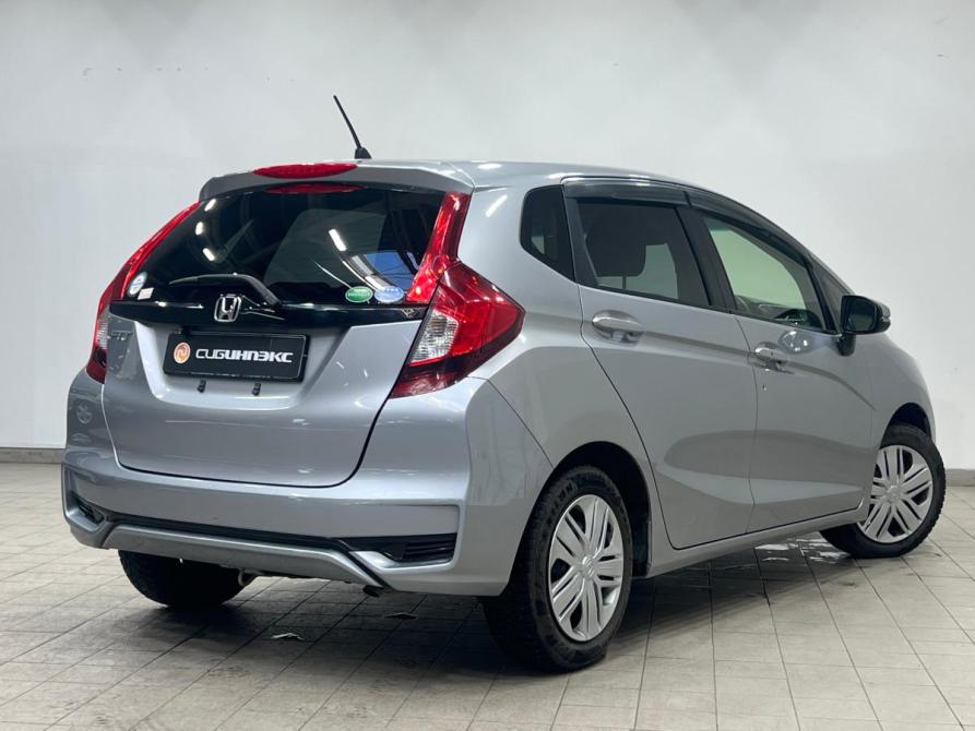 Honda Fit III Рестайлинг Кемерово  - изображение 5