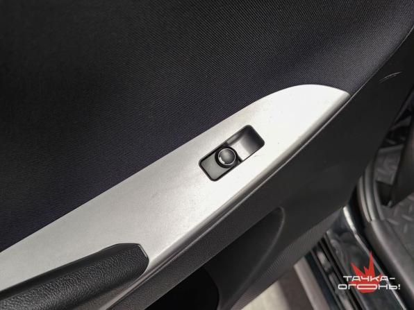Hyundai Solaris I Рестайлинг с пробегом 2015 года, цена 1 048 000 рублей, 136524 км, седан, Автокод Объявления