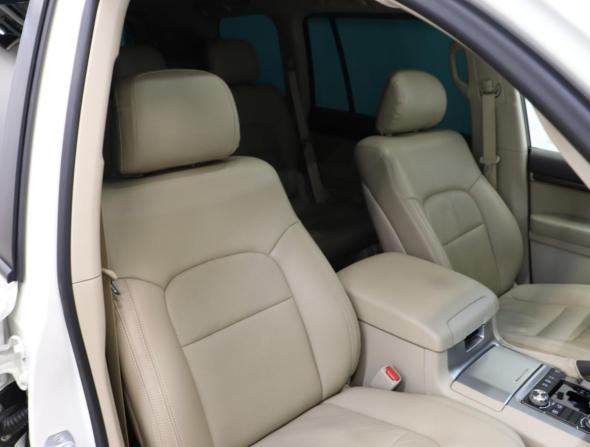 Toyota Land Cruiser 200 Series Рестайлинг 2 с пробегом 2021 года, цена 7 990 000 рублей, 49534 км, внедорожник, Автокод Объявления