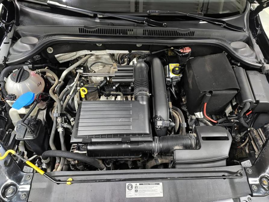 Volkswagen Jetta VI Рестайлинг Казань  - изображение 11