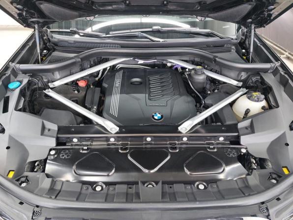 BMW X7 I (G07) с пробегом 2022 года, цена 9 900 000 рублей, 63398 км, внедорожник, Автокод Объявления