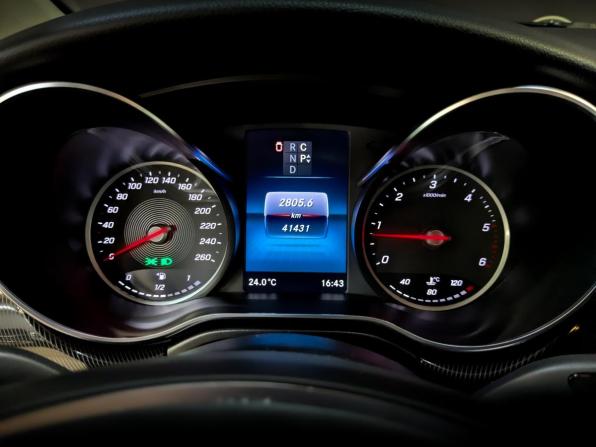 Mercedes-Benz V-Класс III (W447) Рестайлинг с пробегом 2022 года, цена 5 500 000 рублей, 41424 км, минивэн, Автокод Объявления