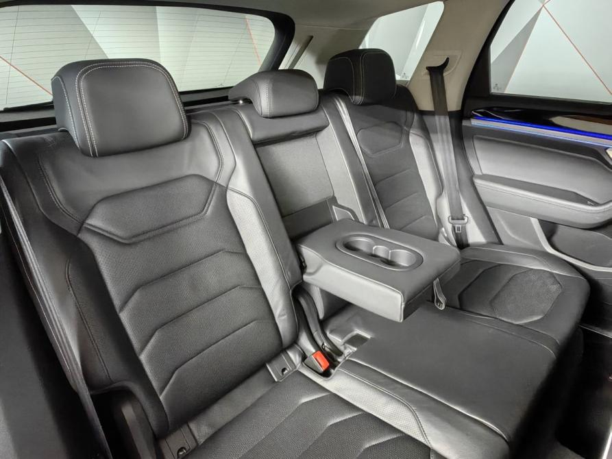Volkswagen Touareg III Москва  - изображение 17