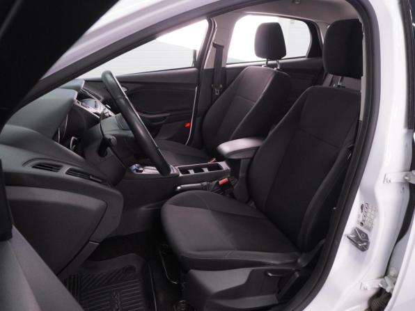 Ford Focus III Рестайлинг с пробегом 2017 года, цена 1 159 000 рублей, 117969 км, седан, Автокод Объявления