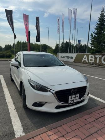 Mazda Axela III Рестайлинг с пробегом 2018 года, цена 1 250 000 рублей, 71142 км, седан, Автокод Объявления