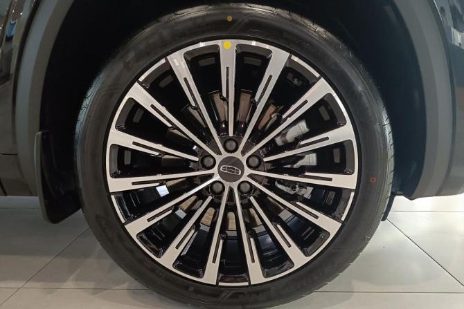 Новый Geely Monjaro I 2026 года, цена 4 754 990 рублей, внедорожник, Автокод Объявления