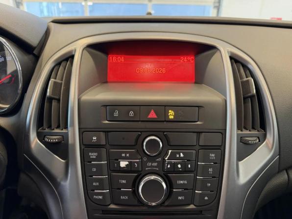 Opel Astra J Рестайлинг с пробегом 2013 года, цена 790 000 рублей, 210749 км, хэтчбек, Автокод Объявления