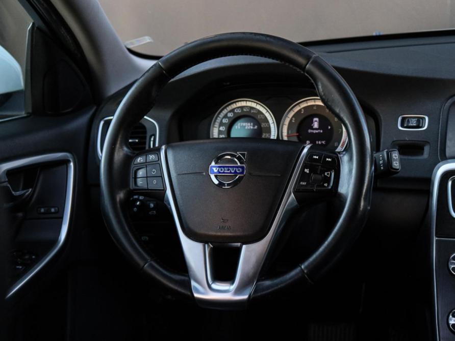 Volvo V60 I Москва  - изображение 11