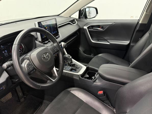 Toyota RAV4 V (XA50) с пробегом 2021 года, цена 3 890 000 рублей, 53000 км, внедорожник, Автокод Объявления