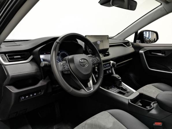 Toyota RAV4 V (XA50) с пробегом 2025 года, цена 4 300 000 рублей, 4771 км, внедорожник, Автокод Объявления