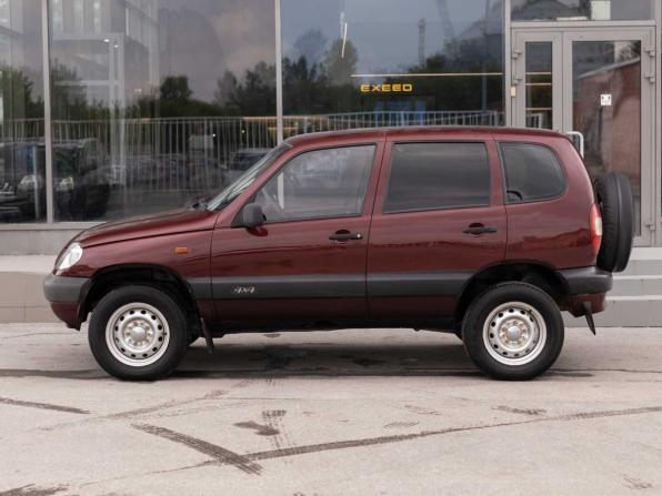 Chevrolet Niva I с пробегом 2004 года, цена 250 000 рублей, 162885 км, внедорожник, Автокод Объявления