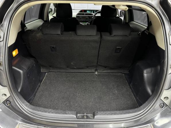 Toyota Aqua I с пробегом 2012 года, цена 779 000 рублей, 146000 км, хэтчбек, Автокод Объявления