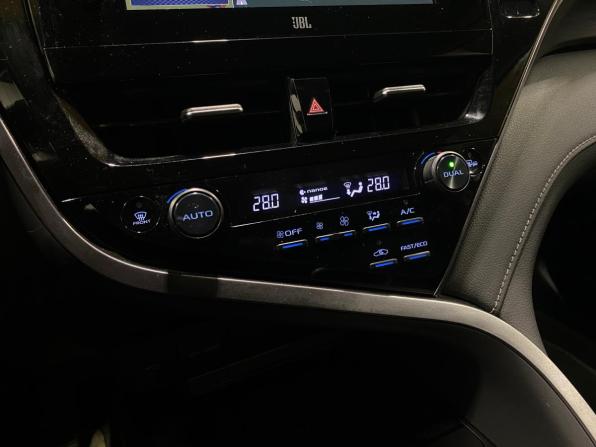 Toyota Camry VIII (XV70) Рестайлинг с пробегом 2021 года, цена 3 150 000 рублей, 124118 км, седан, Автокод Объявления