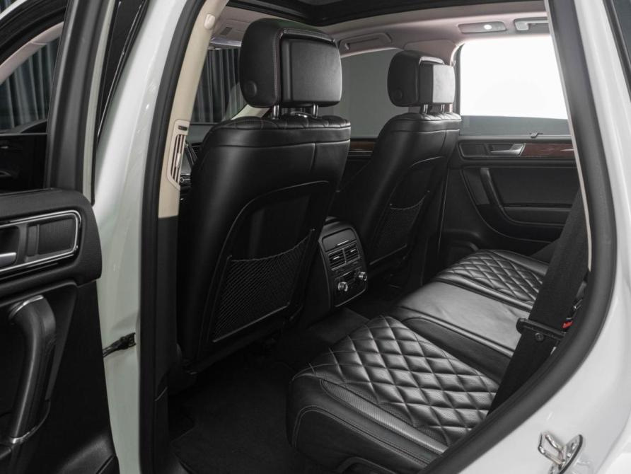 Volkswagen Touareg II Рестайлинг Тюмень  - изображение 16