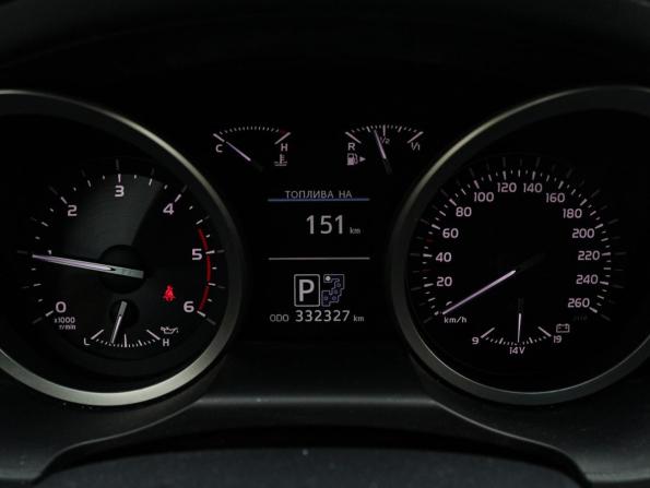Toyota Land Cruiser 200 Series Рестайлинг 1 с пробегом 2012 года, цена 2 700 000 рублей, 332223 км, внедорожник, Автокод Объявления