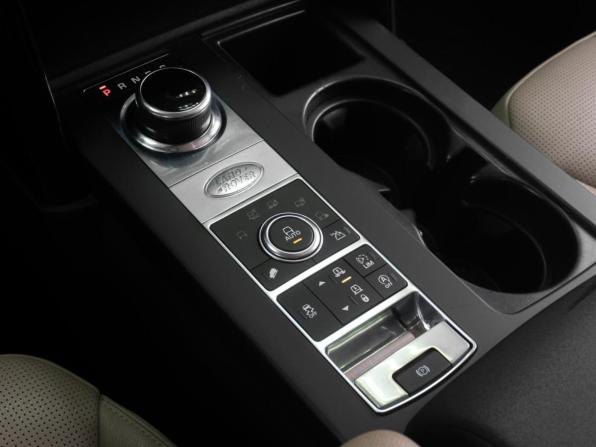 Land Rover Discovery V с пробегом 2017 года, цена 3 885 000 рублей, 109254 км, внедорожник, Автокод Объявления