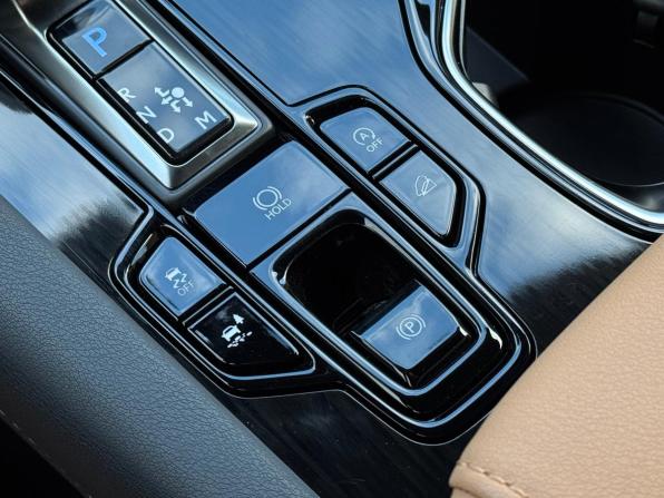 Lexus RX V с пробегом 2025 года, цена 7 590 000 рублей, 10 км, внедорожник, Автокод Объявления