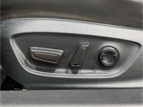 Toyota Camry VIII (XV70) с пробегом 2020 года, цена 2 190 000 рублей, 101000 км, седан, Автокод Объявления