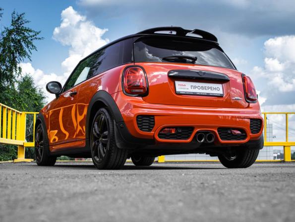 Mini Hatch III (F55/F56) Рестайлинг с пробегом 2019 года, цена 2 800 000 рублей, 56976 км, хэтчбек, Автокод Объявления