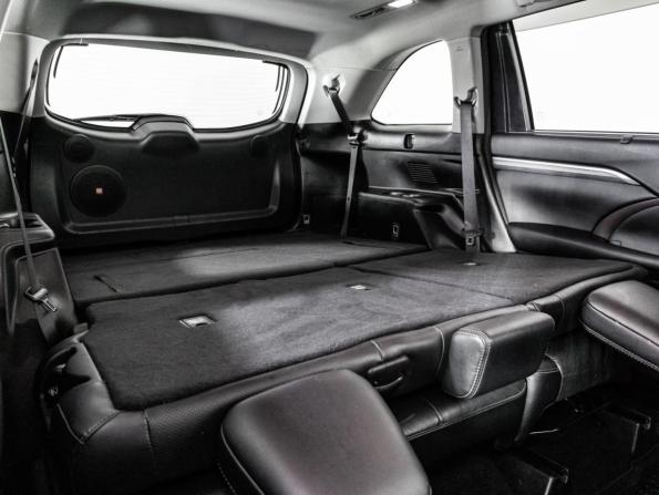 Toyota Highlander III (XU50) Рестайлинг с пробегом 2018 года, цена 3 999 000 рублей, 52105 км, внедорожник, Автокод Объявления