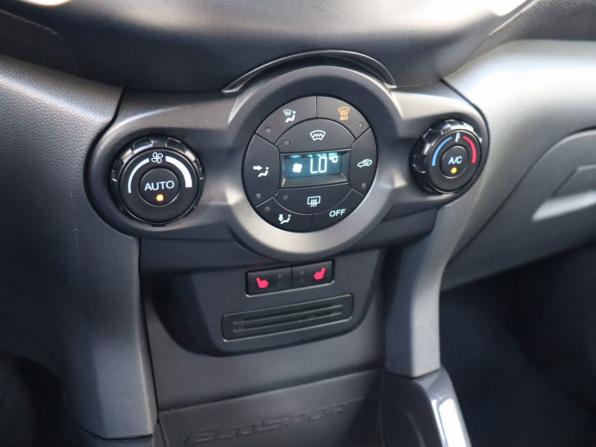 Ford EcoSport II с пробегом 2015 года, цена 950 000 рублей, 171516 км, внедорожник, Автокод Объявления