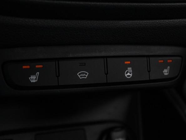 Hyundai Solaris II с пробегом 2019 года, цена 1 450 000 рублей, 68217 км, седан, Автокод Объявления