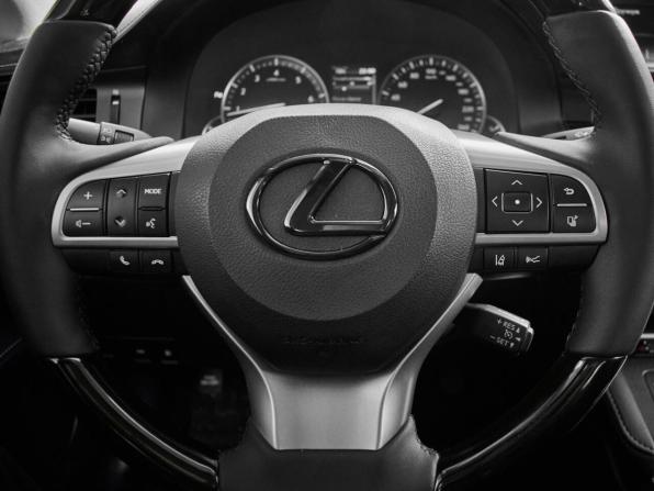 Lexus ES VI Рестайлинг с пробегом 2016 года, цена 2 485 000 рублей, 101283 км, седан, Автокод Объявления