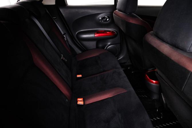 Nissan Juke I с пробегом 2012 года, цена 1 049 000 рублей, 88000 км, внедорожник, Автокод Объявления