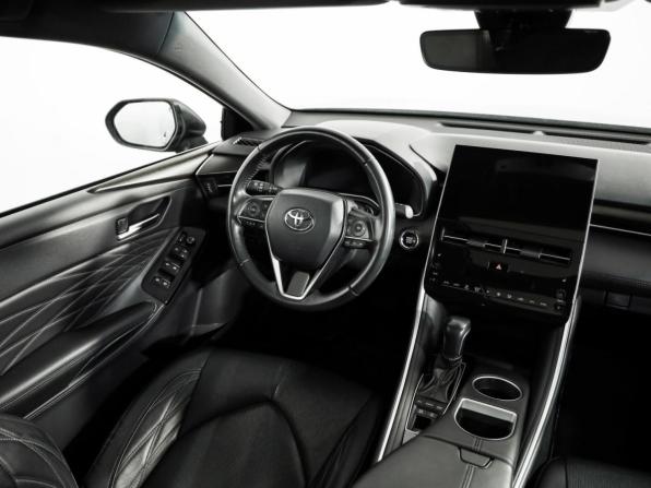 Toyota Avalon V с пробегом 2022 года, цена 3 699 000 рублей, 65124 км, седан, Автокод Объявления