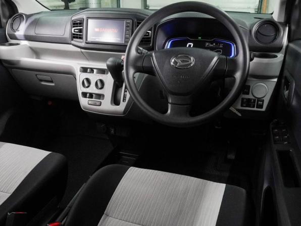Daihatsu Mira e:S II с пробегом 2021 года, цена 999 000 рублей, 56653 км, хэтчбек, Автокод Объявления