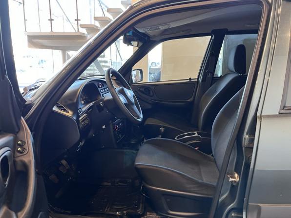Chevrolet Niva I Рестайлинг с пробегом 2017 года, цена 830 000 рублей, 83928 км, внедорожник, Автокод Объявления