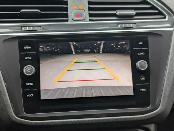 Volkswagen Tiguan II с пробегом 2020 года, цена 3 149 000 рублей, 102116 км, внедорожник, Автокод Объявления