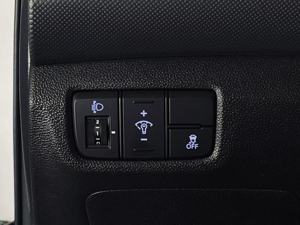 Hyundai Creta I с пробегом 2019 года, цена 1 590 000 рублей, 107920 км, внедорожник, Автокод Объявления