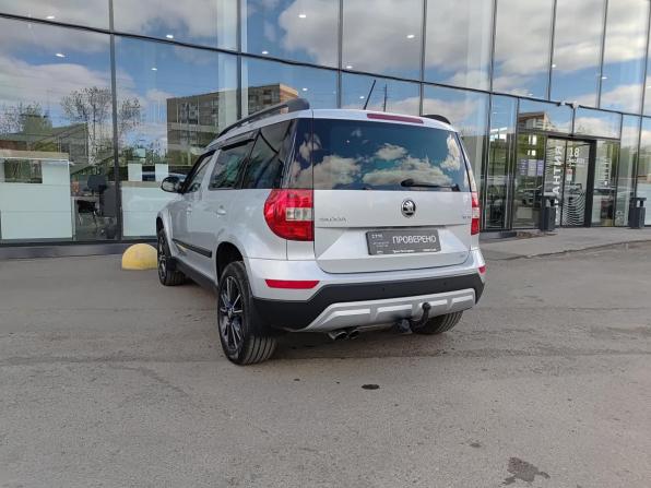 Skoda Yeti I Рестайлинг с пробегом 2016 года, цена 1 649 800 рублей, 133683 км, внедорожник, Автокод Объявления