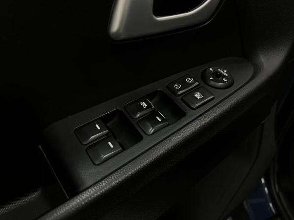 Kia Sportage III с пробегом 2012 года, цена 1 290 000 рублей, 115744 км, внедорожник, Автокод Объявления
