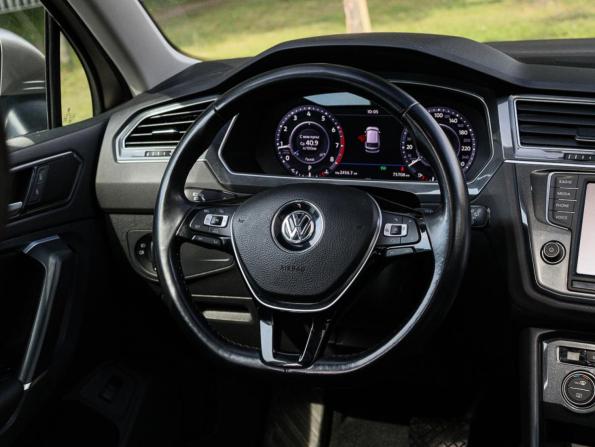 Volkswagen Tiguan II с пробегом 2017 года, цена 2 690 000 рублей, 75706 км, внедорожник, Автокод Объявления