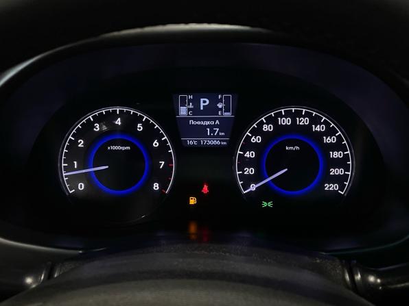 Hyundai Solaris I Рестайлинг с пробегом 2016 года, цена 1 040 000 рублей, 173625 км, седан, Автокод Объявления