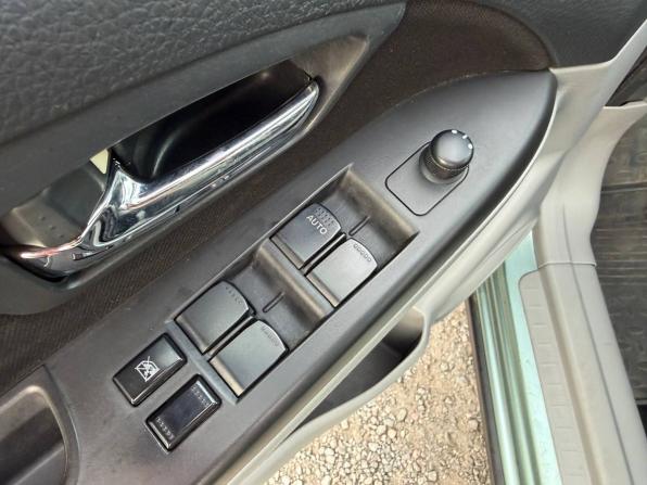 Suzuki SX4 I (Classic) Рестайлинг с пробегом 2013 года, цена 650 000 рублей, 212000 км, хэтчбек, Автокод Объявления