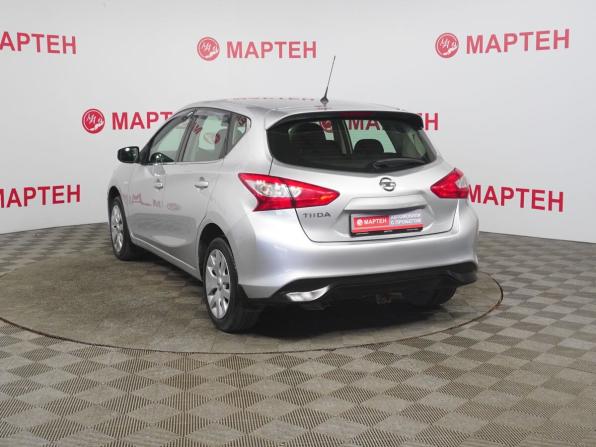 Nissan Tiida II с пробегом 2015 года, цена 863 000 рублей, 195264 км, хэтчбек, Автокод Объявления