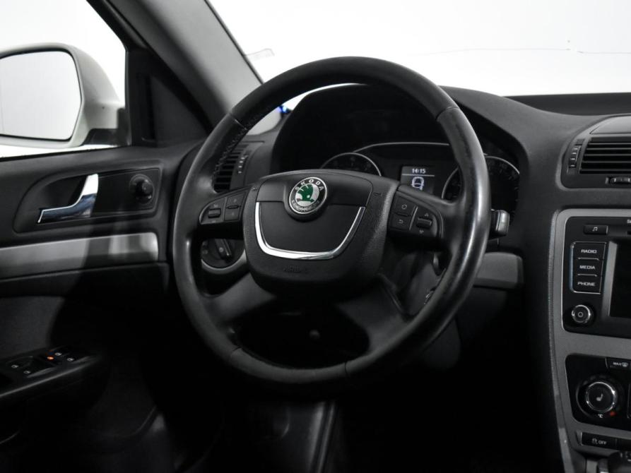 Skoda Octavia II (A5) Рестайлинг Санкт-Петербург  - изображение 16